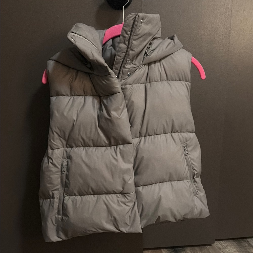 Alo gold rush Puffer Vest XS